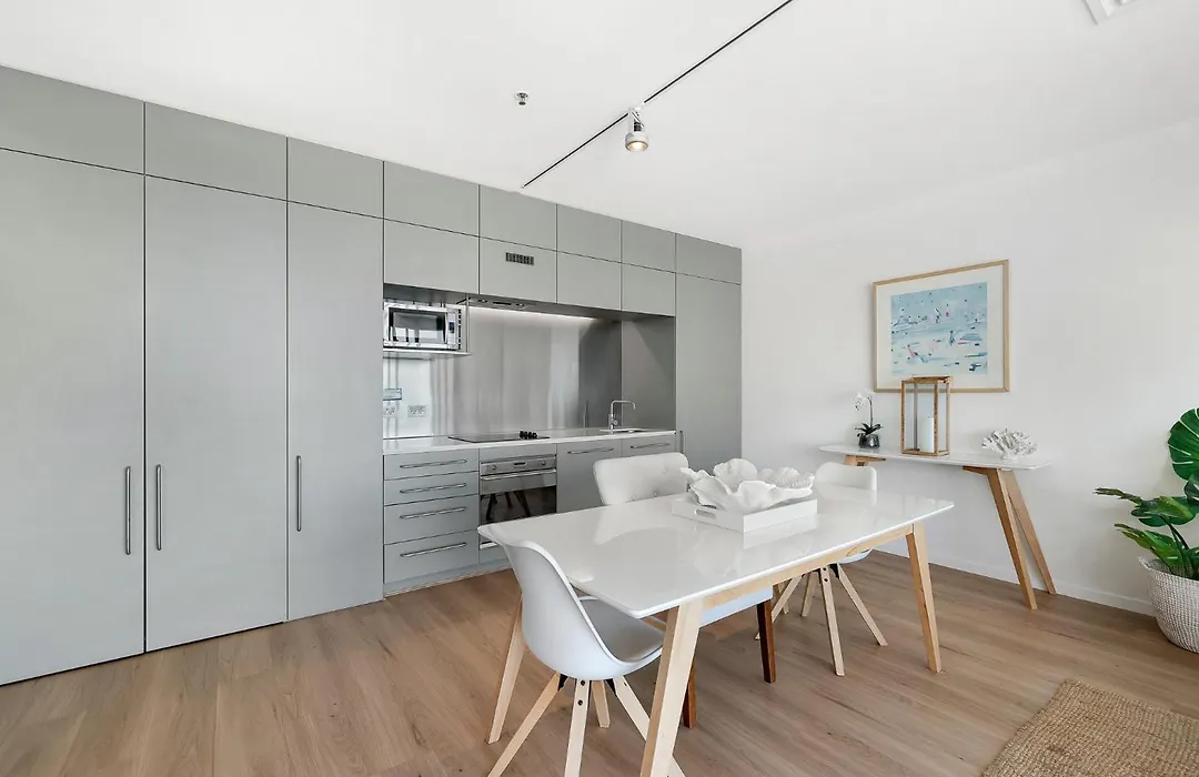 Ultiqa Air On Broadbeach-1